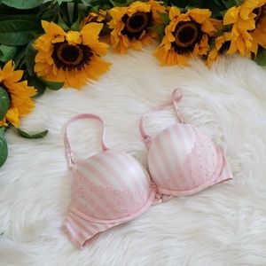 Victoria's Secret Miraculous Plunge